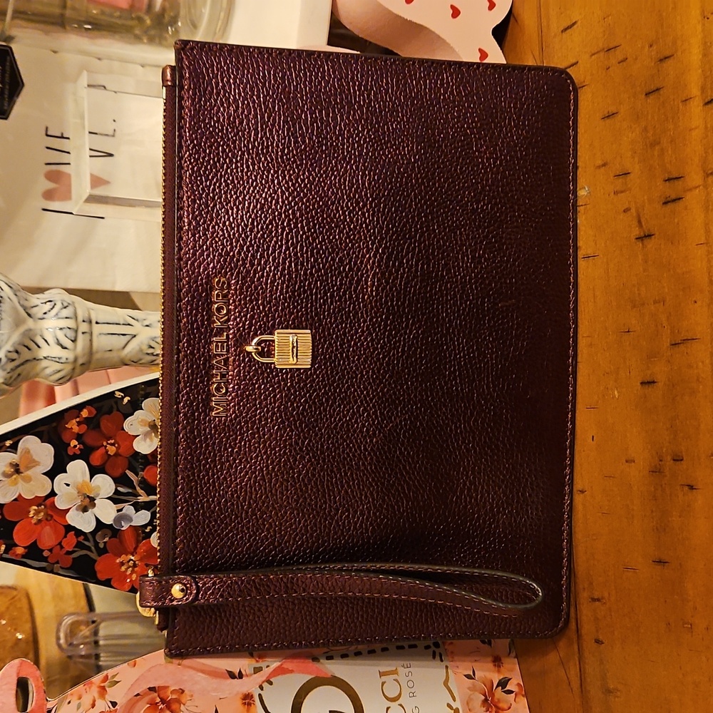 Authentic Michael Kors Metallic Wristlet